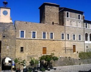 Palazzo_Farnese_Ischia_di_castro