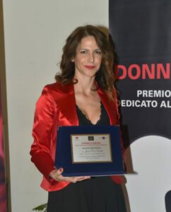 Janet De Nardis con il premio